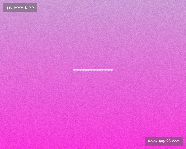 网球赛场热血沸腾，激烈对决引爆全场激情观众欢呼声不断